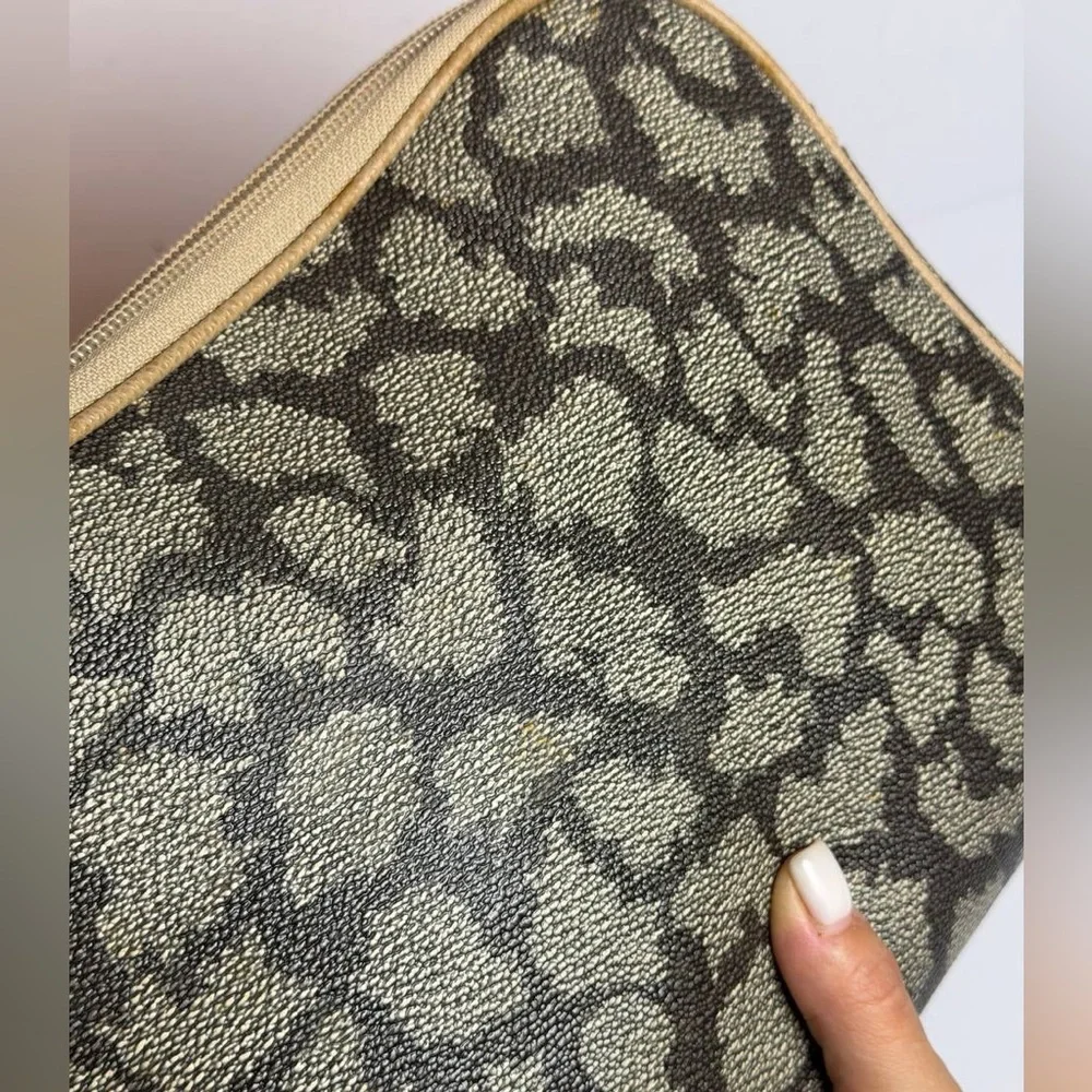 Vintage Yves Saint Laurent Giraffe Print Pouch PVC Coated Canvas Clutch - Picture 9 of 11